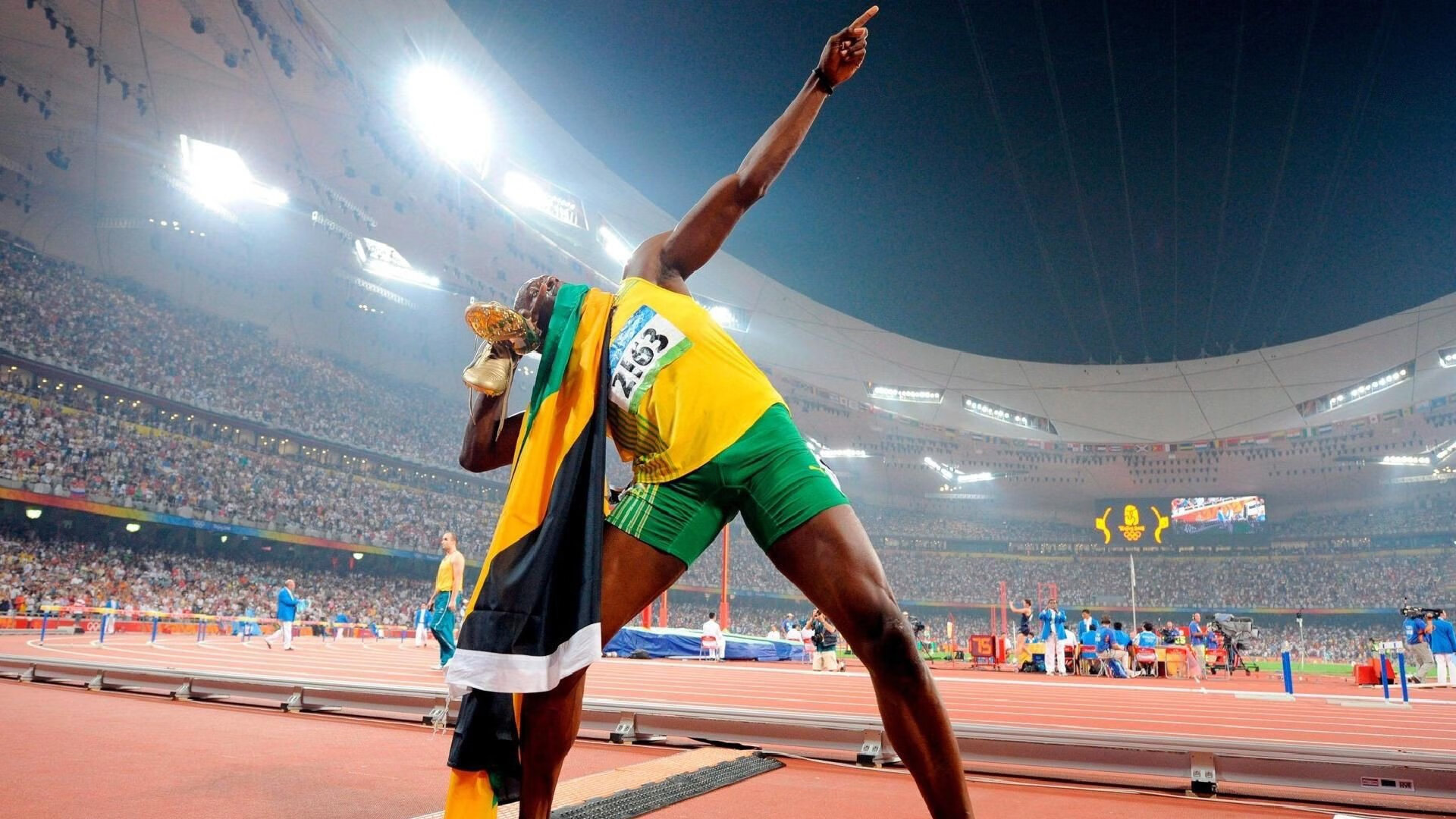 中国速度滑冰队世锦赛再创佳绩 小将张雪勇夺500米金牌